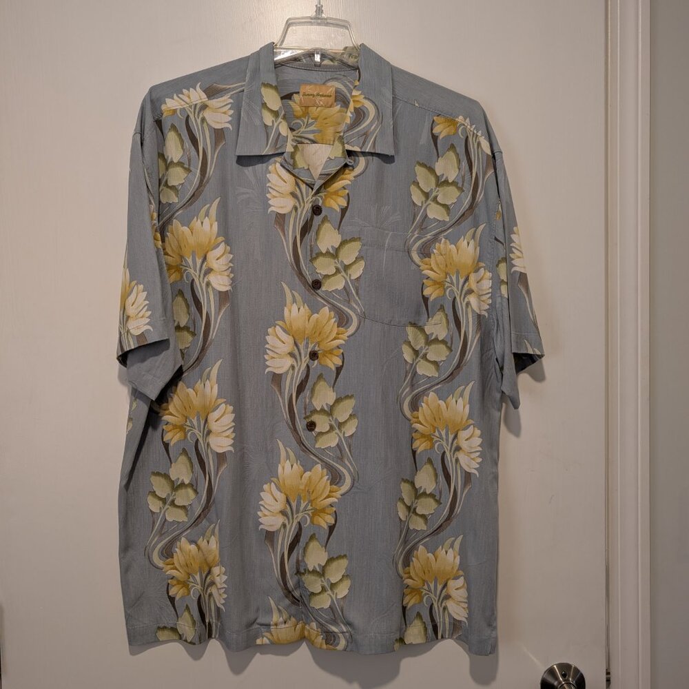 Tommy Bahama Men's Shirt Size 1XB Blue Yellow Floral Hawaiian Print 100% Silk